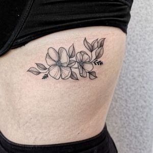 Kwiaty#dąbrowagórnicza #katowice #kato #sosnowiec #będzin #rudaslaska #bytom #kraków #zawiercie #siemianowiceśląskie #silesia #tattoo #tattoos #częstochowa #rybnik #śląsk #śląskie #tatuaż #tatuaże #ink #chorzów #piekaryśląskie #inked