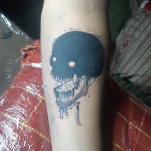 Craneo blackwork, tatuaje cover