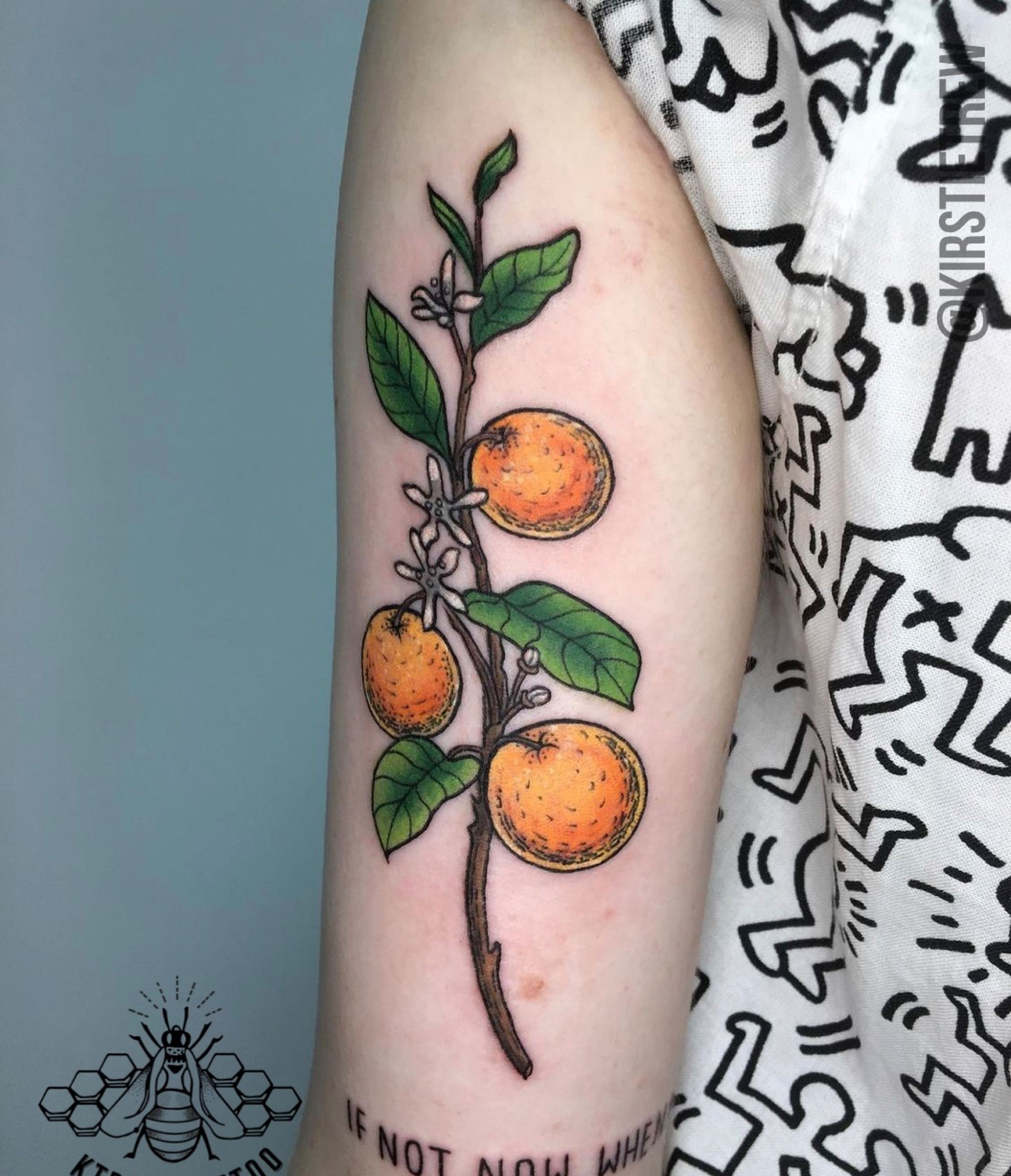 Handpoked palmtree orange and photo camera tattoo  Tattoogridnet