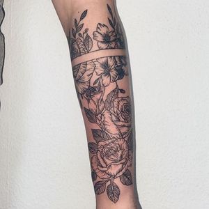 Elegant flower design for your forearm in London. Stunning floral motif to showcase your style.