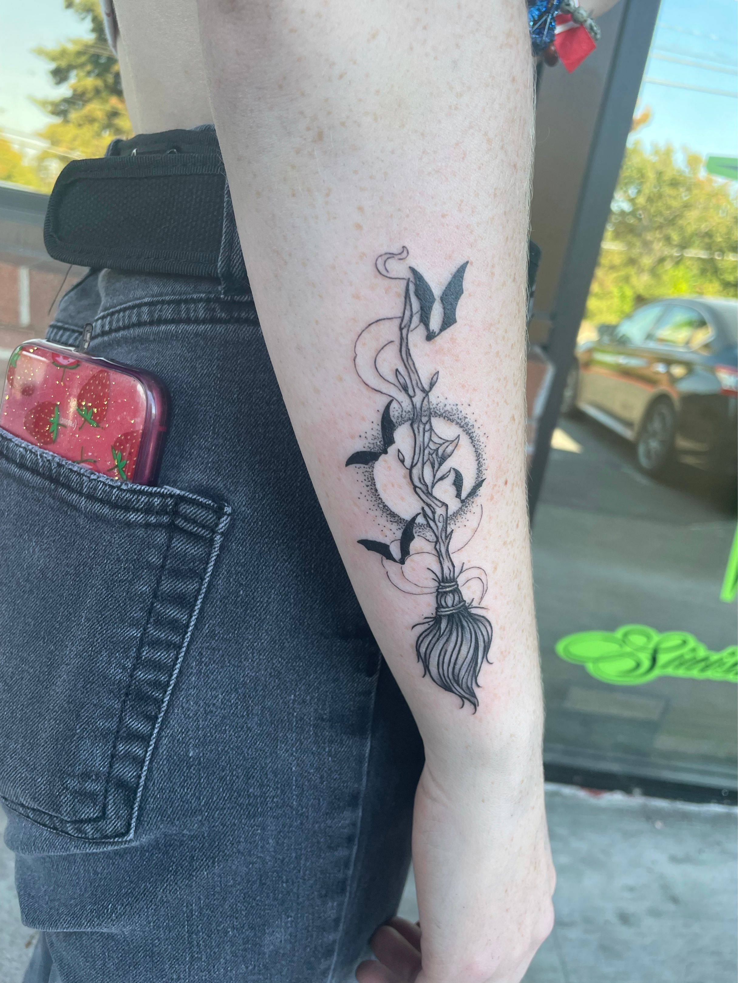 Tattoo uploaded by Aniyah • Hi, I'm new to this app and I was wondering if  anyone can do this style tattoo, it'll be my first one • Tattoodo