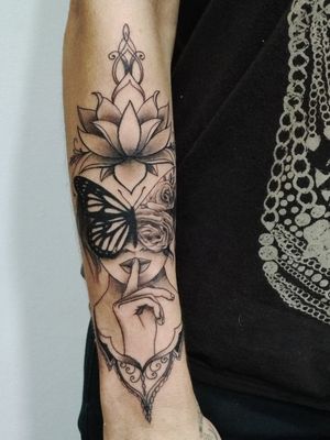 Black&grey tattoo by Sigrid Mira