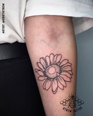 Sunflower Illustrative Tattoo by Kirstie | KTREW Tattoo - Birmingham UK #illustrativetattoo #sunflowertattoo #floraltattoo #tattoos #forearmtattoo #flowertattoos