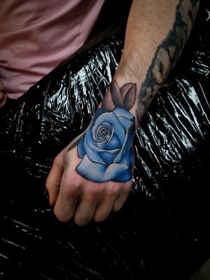 Blue rose Done by Eno Mlakar