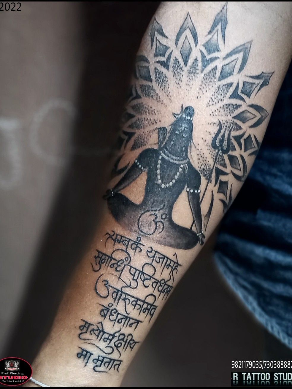 Mrutyunjai mantra Tattoo Divine Tattoo Studio  8153995995      mrutyunjay mrutyunjaymantra mantra calligraphy shiva moj  Instagram
