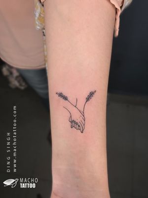 Line art minimalism tattoo done at Macho tattoos 