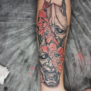 Hecho en @rizoma_tattoostudio buscame en Instagram para más tattoos y citas.