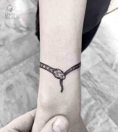 #tattoo #snake #tattooIdea 