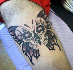 Butterfly skull on the thigh!