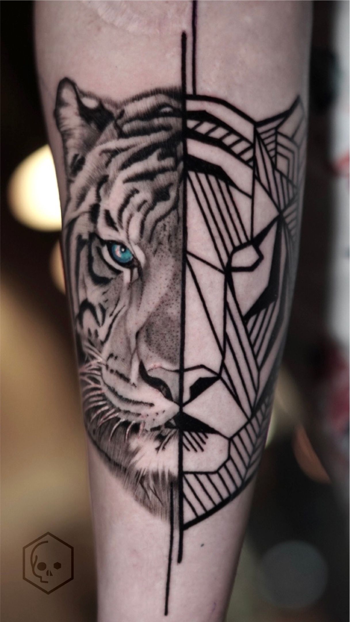 Tattoo uploaded by Tattooïne • #geometrictattoo #dotworktattoo #geometric  #dotwork #tigertattoo #tigerhead #fineline #tattooïne #femaletattooartist •  Tattoodo