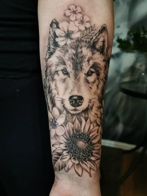 Wolf with flowers