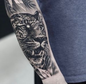 Get a fierce blackwork tiger tattoo on your forearm in Los Angeles to show off your wild side!