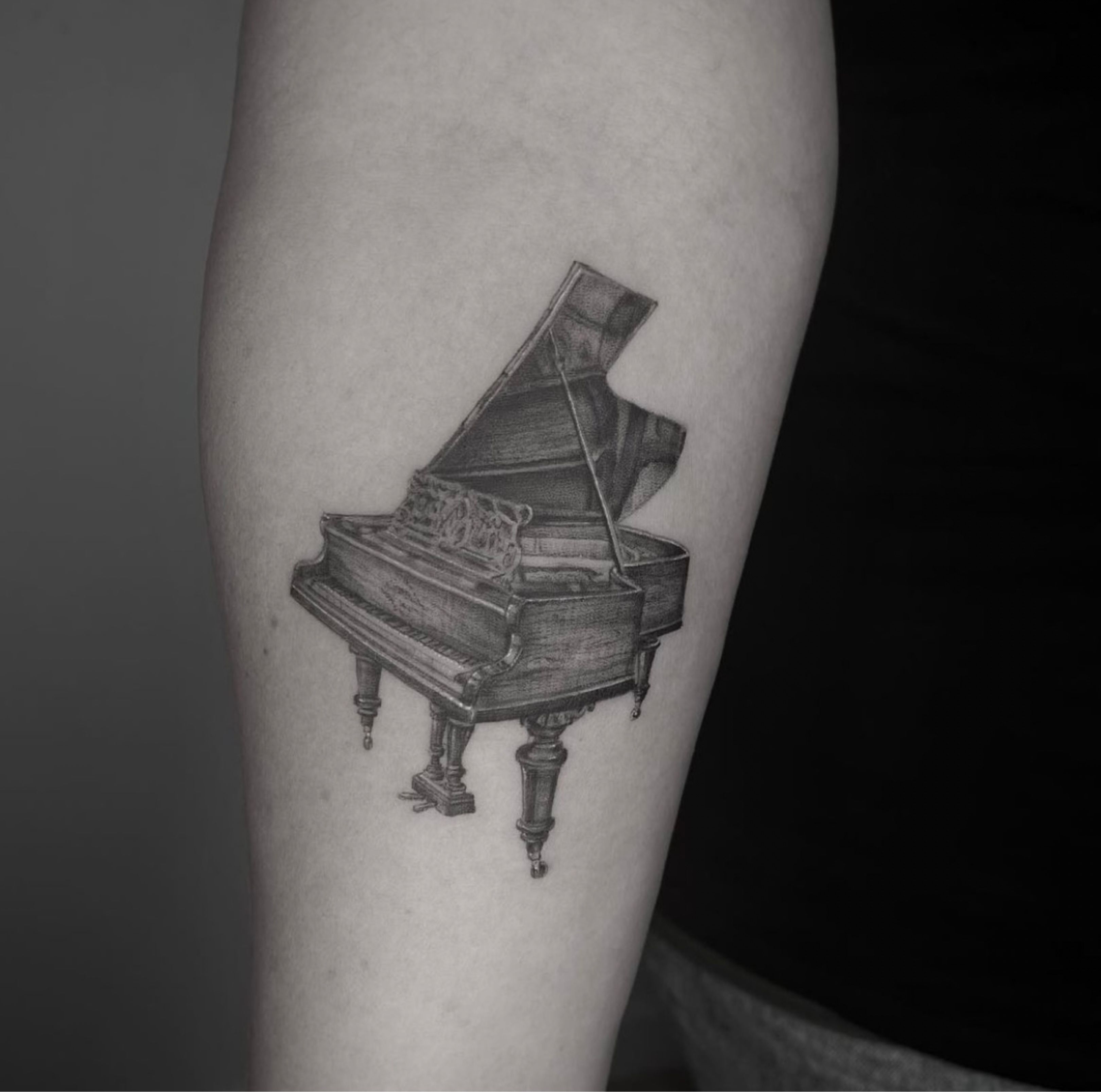 piano by Vincent Zattera: TattooNOW