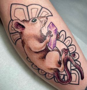 Loved doing this one!#rat #wannado #ratwannado #ornamental #ornamentalbackground #color #colorneo #neotraditional