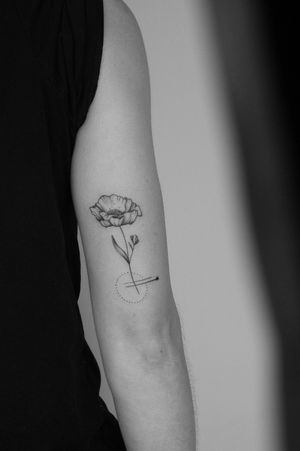 ✢ little cute poppy flower ✢┅┅┅#poppy #poppytattoo #smalltattoo #femaletattooartist #femaletattooer #magicaltattoo #art #artist #tattooinspo #smallflowertattoo #artistoninstagram #allthingsart #botanicalart #botanicaltattoo #cutetattoos #tattooinspo #tattoos #tattooerswitzerland #switzerland