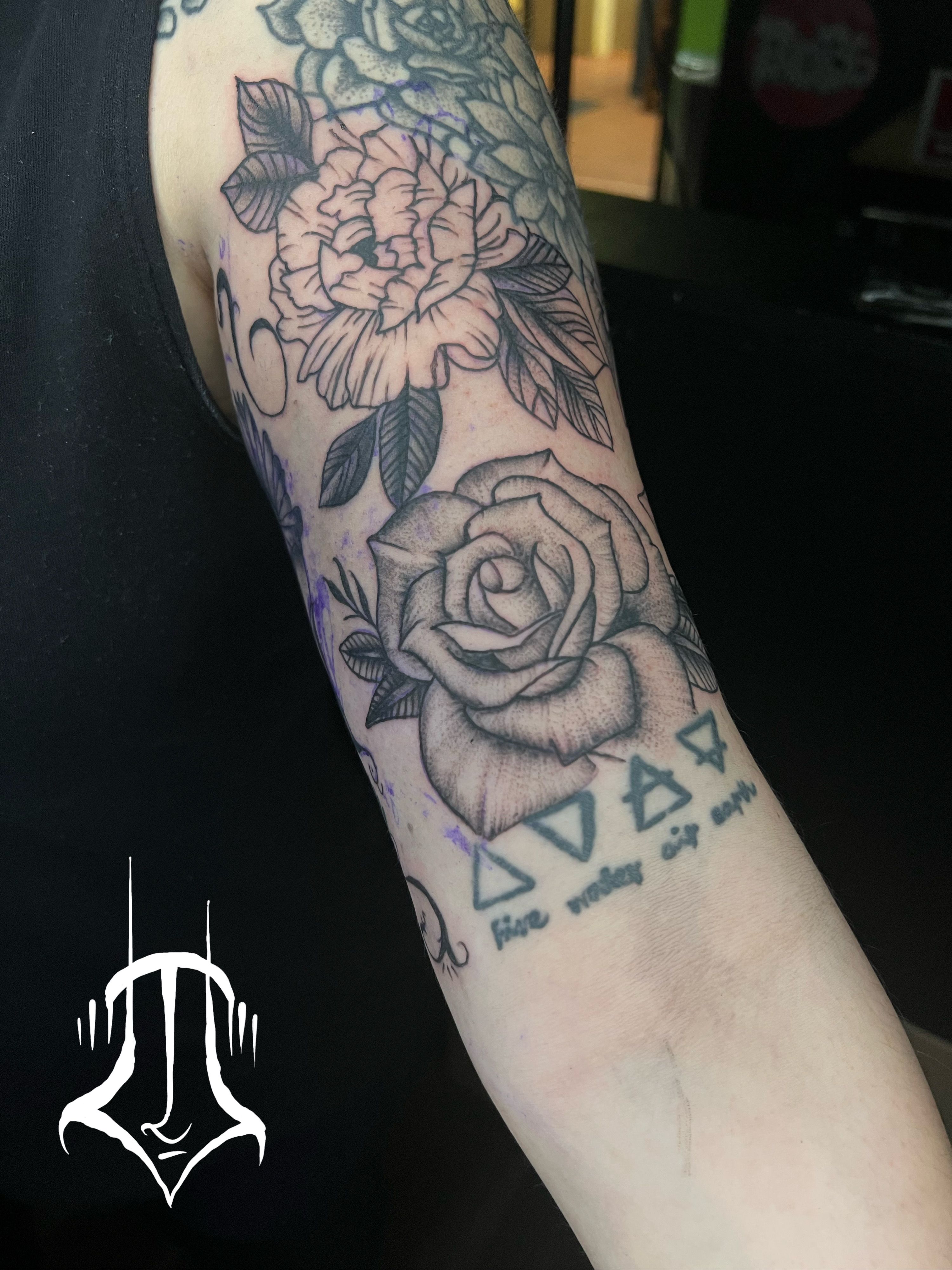 Amanda Hierstetter - Owner - Dark Arts Tattoo Studio | LinkedIn