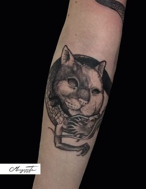 tatuaje gato y dragon blackwork