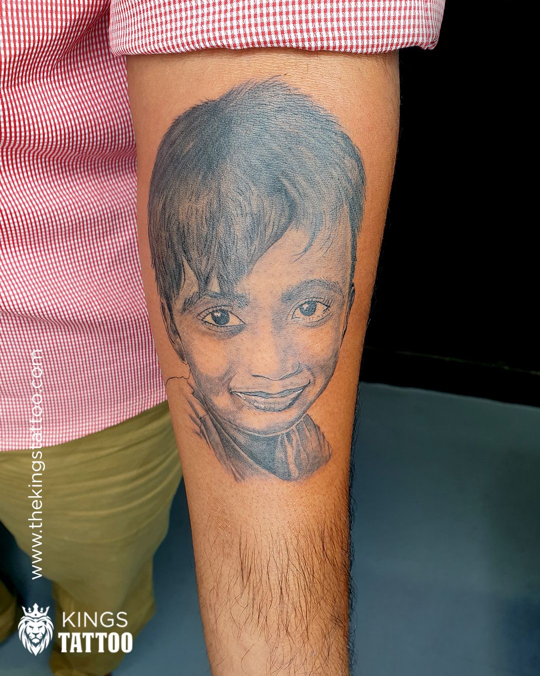 Superfan makes good on promise to get Mike Brown tattoo once Kings made  playoffs - CBS Sacramento