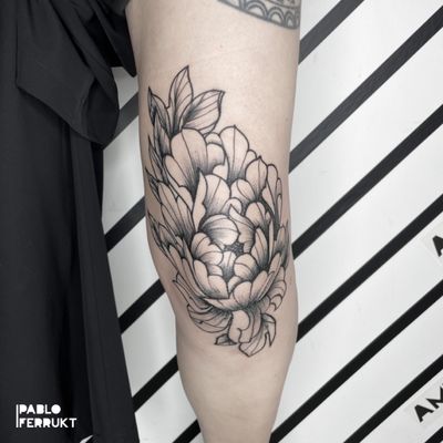 Peony for @beivios ❤️! Thanks so much ! Done @amikatattoo For appointments write me a DM or check the link in my bio. #peonytattoo . . . . #tattoo #tattoos #blackwork #ink #inked #tattooed #tattoist #blackworktattoo #peonysleeve #berlin #tattoosleeve #tattooberlin #tatted #minimalistictattoo #blackwork #tatts #tats #moderntattoo #tattedup #inkedup #berlintattoo #flowersleeve #Friedrichshain #peonies #lineworktattoo #flowerstattoo #tattoosleeve 
