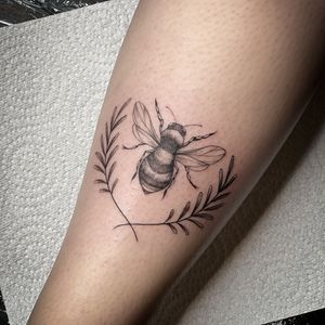 Did you know? 🐝  Generally speaking, a bee tattoo stands for loyalty. These tiny insects are loyal to other members of a beehive and the queen. Your tattoo could show you are a loyal person in general, or to a specific individual. In some cases, it can also indicate your honor and duty regarding your life passion or work.  Book here : hello@blackhatdublin.com @rafa.inkreligion     #tattooflash #tattooing #tattoosofinstagram #tattoostudio #tattooink #tattoodesign #tattooist #tattooed #inkaddict #tattoolove #tattoos #symboltattoo #tattooartist #tattoolife #tattooshop #tattoo #tattoooftheday #dublintattoo #inked #bodyart #inkedup #bee #beetattoo