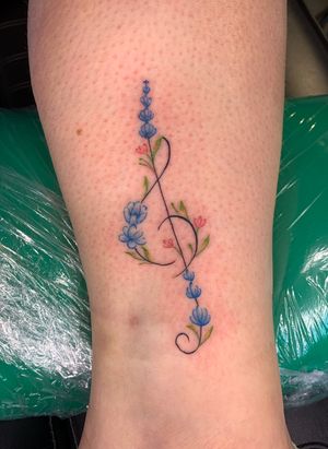 Floral Clef Tattoo by Elena Wolf done at Wolf Wood Ink (Heilberscheid-Germany)