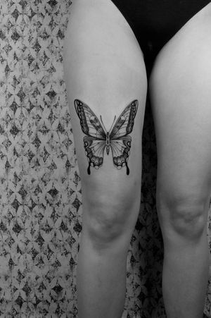 ✢ p a p i l l o n ✢#papillon #schmetterling #butterfly #naturelovers #animaltattoos #butterflytattoo #tatouage #inked #tattoo2us #tatuagens #delicada #tatuagem #tattoosp #blackwork #blackworksubmission #switzerland #zürich #züri #frauenfeld #koblenz #chur #graubünden #schwiiz #winterthur 