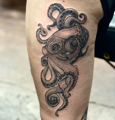 Freehand octopus! #losangeles #orangecounty #longbeach #california #californiatattoos #wip #tattoo #tattoos #tat #tattooed #tattooer #sicktatz #supersicktatzyoudontevenknow #art #blackandgrey #blackandgreytattoo #octopus #octopustattoo #stipple #dotwork 