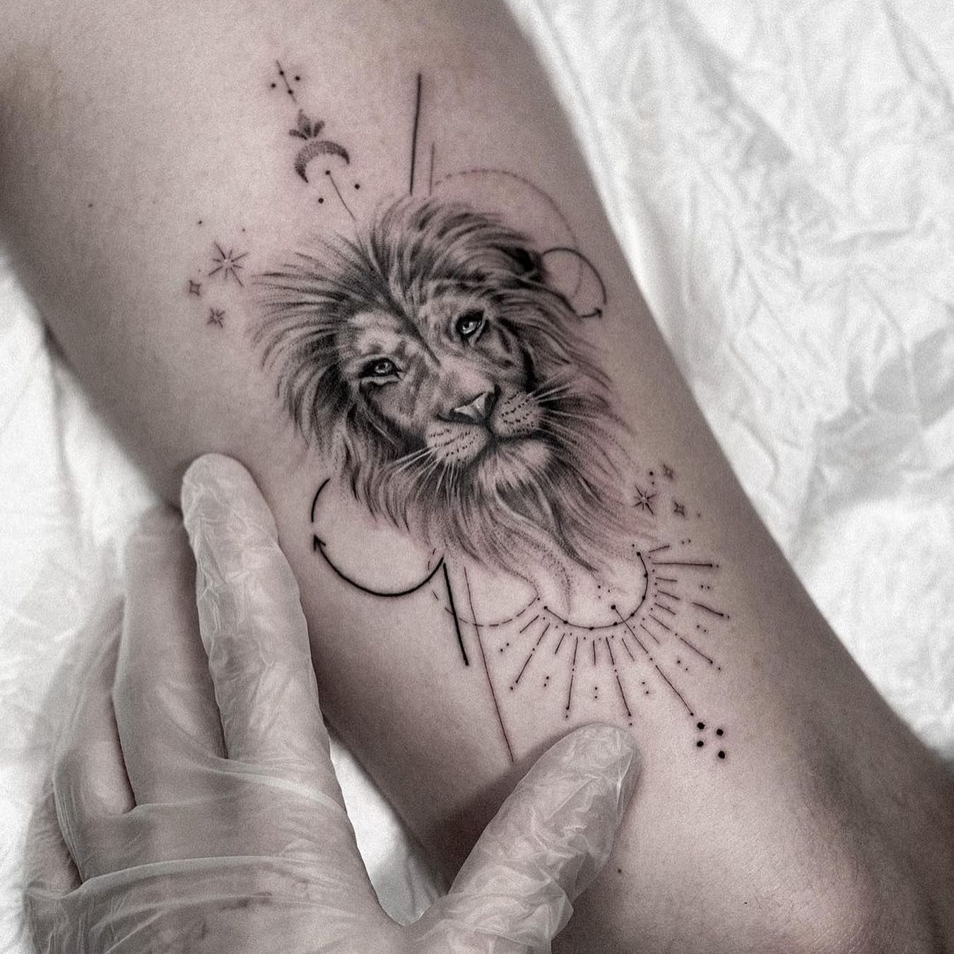Explore the 7 Best lion Tattoo Ideas (September 2019) • Tattoodo