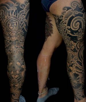 Japanese style full leg tattoo by Nico 