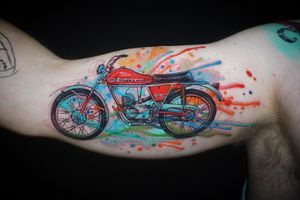 Watercolor tattoo style