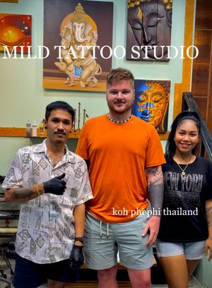 Hello England ❤️#tattooart #tattooartist #bambootattoothailand #traditional #tattooshop #at #mildtattoostudio #mildtattoophiphi #tattoophiphi #phiphiisland #thailand #tattoodo #tattooink #tattoo #phiphi #kohphiphi #thaibambooartis #phiphitattoo #thailandtattoo #thaitattoo #bambootattoophiphi https://instagram.com/mildtattoophiphi https://instagram.com/mild_tattoo_studio https://facebook.com/mildtattoophiphibambootattoo/ MILD TATTOO STUDIO my shop has one branch on Phi Phi Island. Situated in the near koh phi phi police station , Located near the World Med hospital and Khun va restaurant