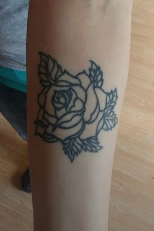 I'm no camera man but i had fun tattooing this rose...