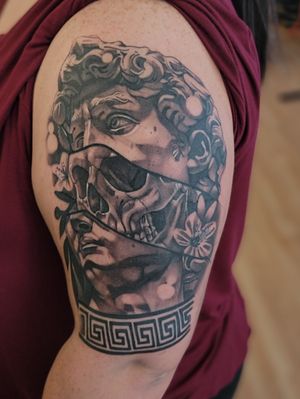 Statue of david/skull Piece from the other day