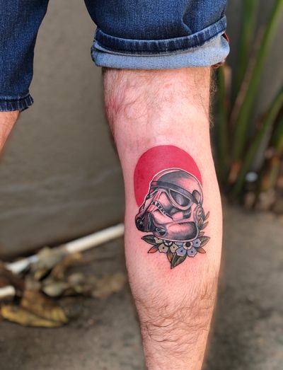 @garethdoyetattoos did this awesome #stormtrooper #tattoo on @leroux.42 🖤 • For booking enquiries please email info@kakluckytattoos.com or send us a DM🤘🏼 • @softwasp @creamtattoosupplyza @tattooinc.co.za @south_african_tattoo_society @linkedinktattoos @neotraditionalafrica • #tattoos #capetown #kakluckytattoos #kaapstad #capetowntattoo #tattooartist #tattoostudio #starwars #neotraditional #neotradsub #colortattoo 