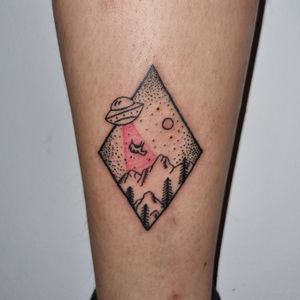 #uv #ultraviolet #uvtattoo #tattoo #fareltattoos #tatuaż #ink #blackandred #warsaw #warszawa https://www.instagram.com/farel.tattoos/