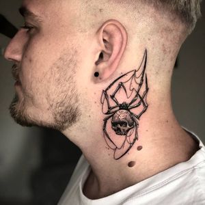 Tatuaj alb-negru cu paianjen A Touch Of Ink