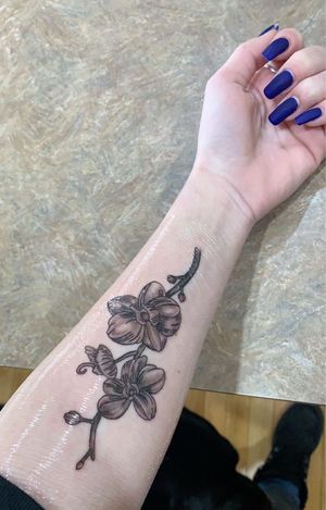 My first piece done in 2020 in memory of my grandpa who loved to raise orchids. 