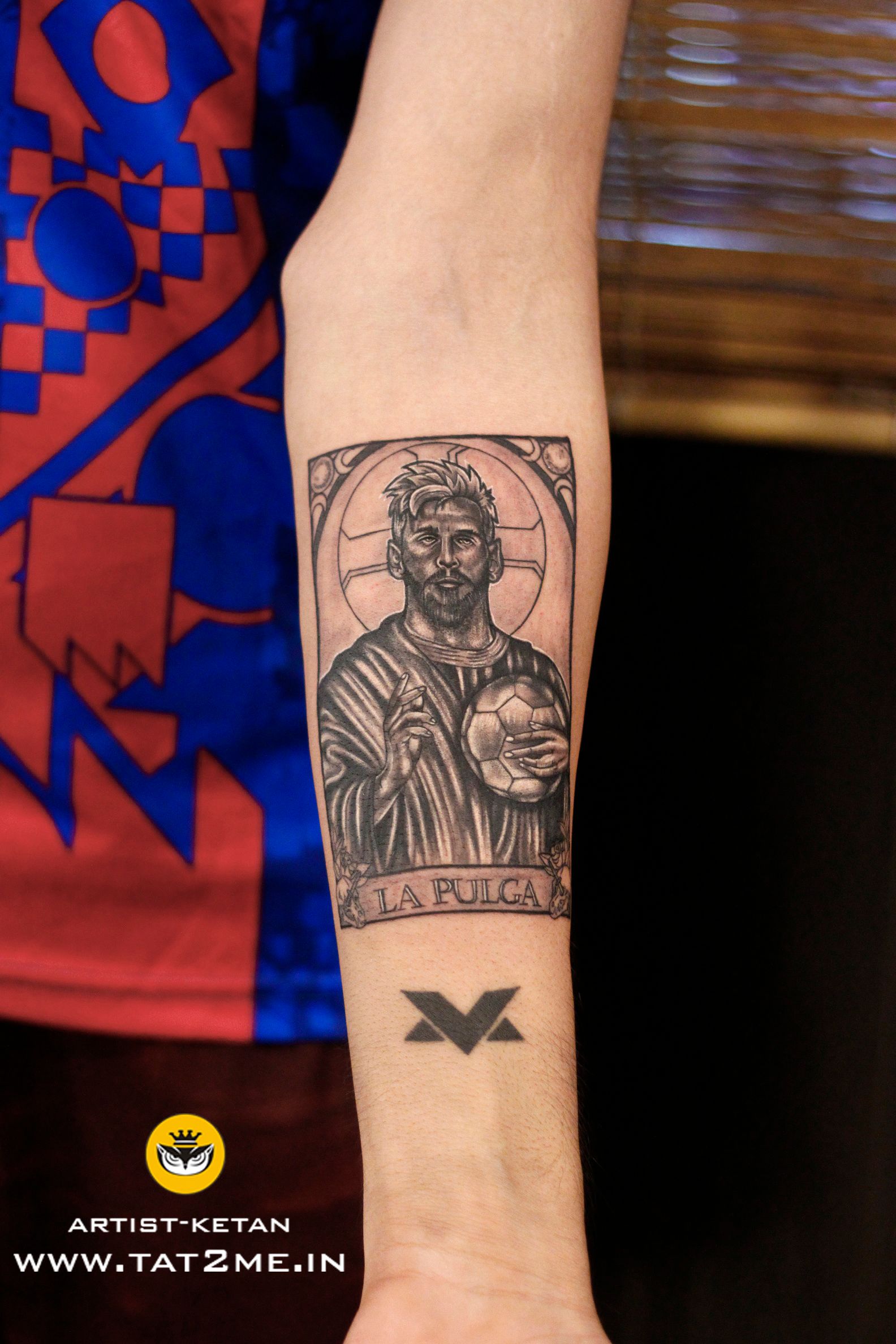 Design a realistic tattoo of Lionel Messi, incorporating his lik... -  Arthub.ai