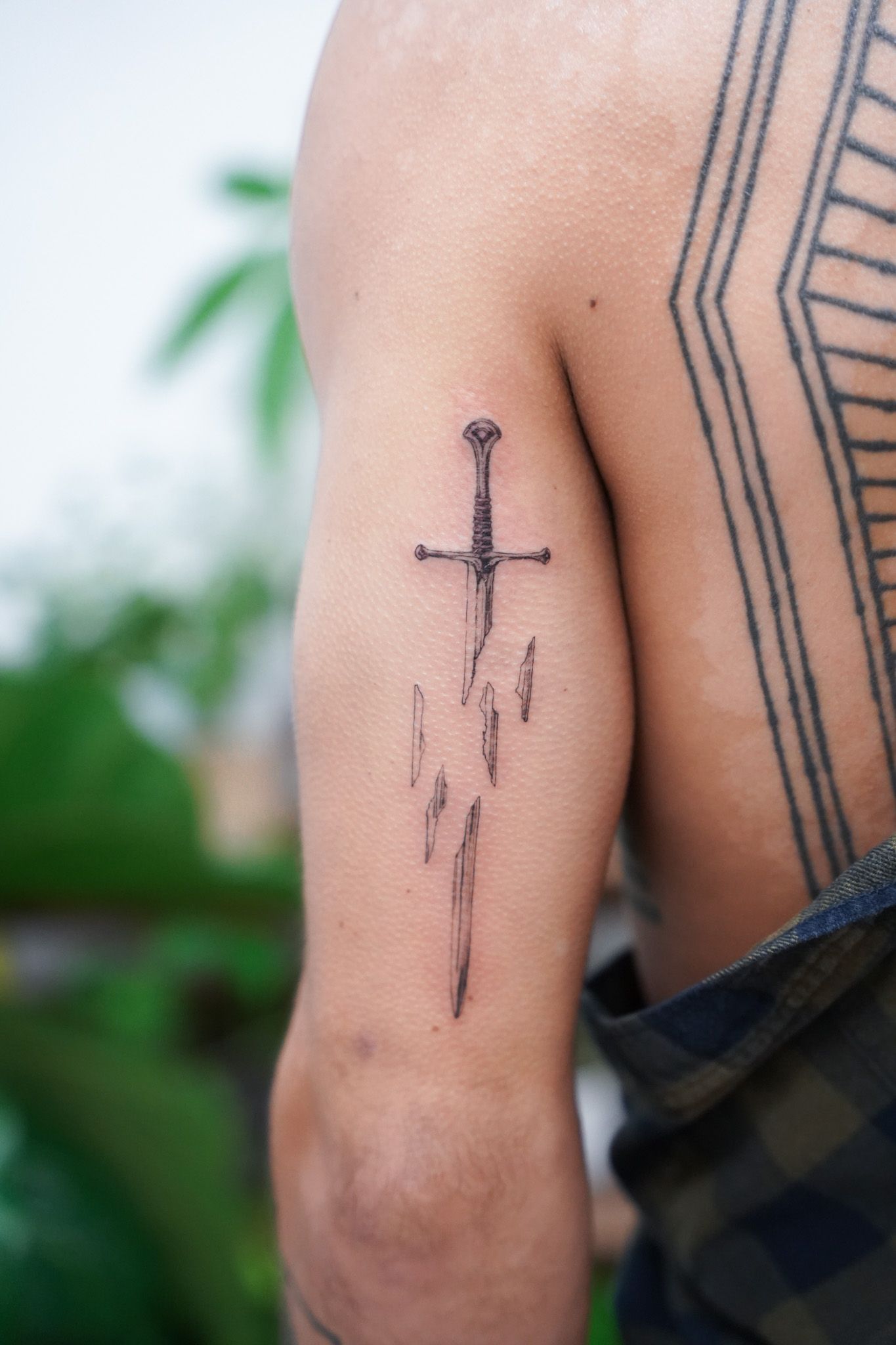 Discover more than 60 sword on back tattoo best  thtantai2