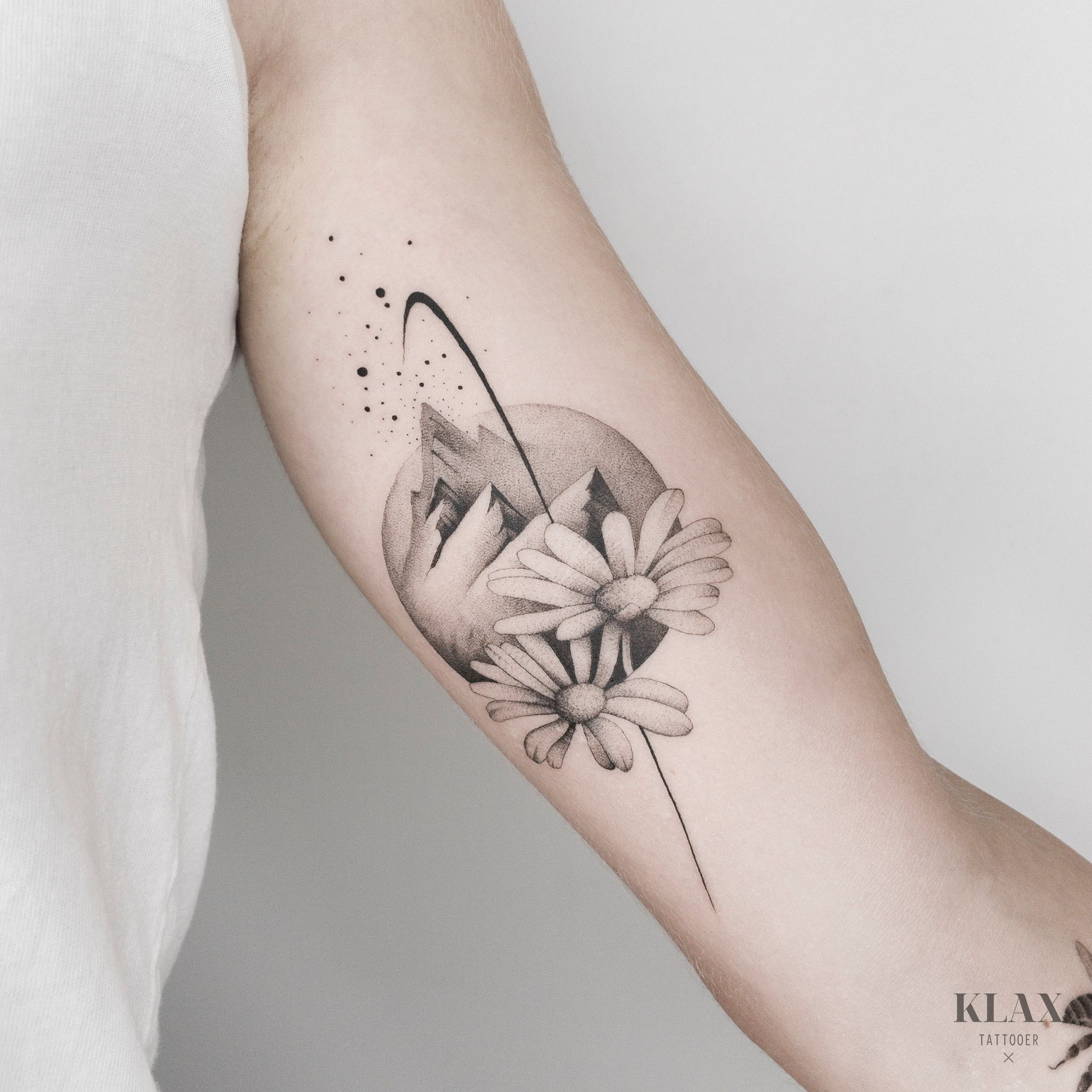 Daffodil Tattoos Symbolism Meanings  More