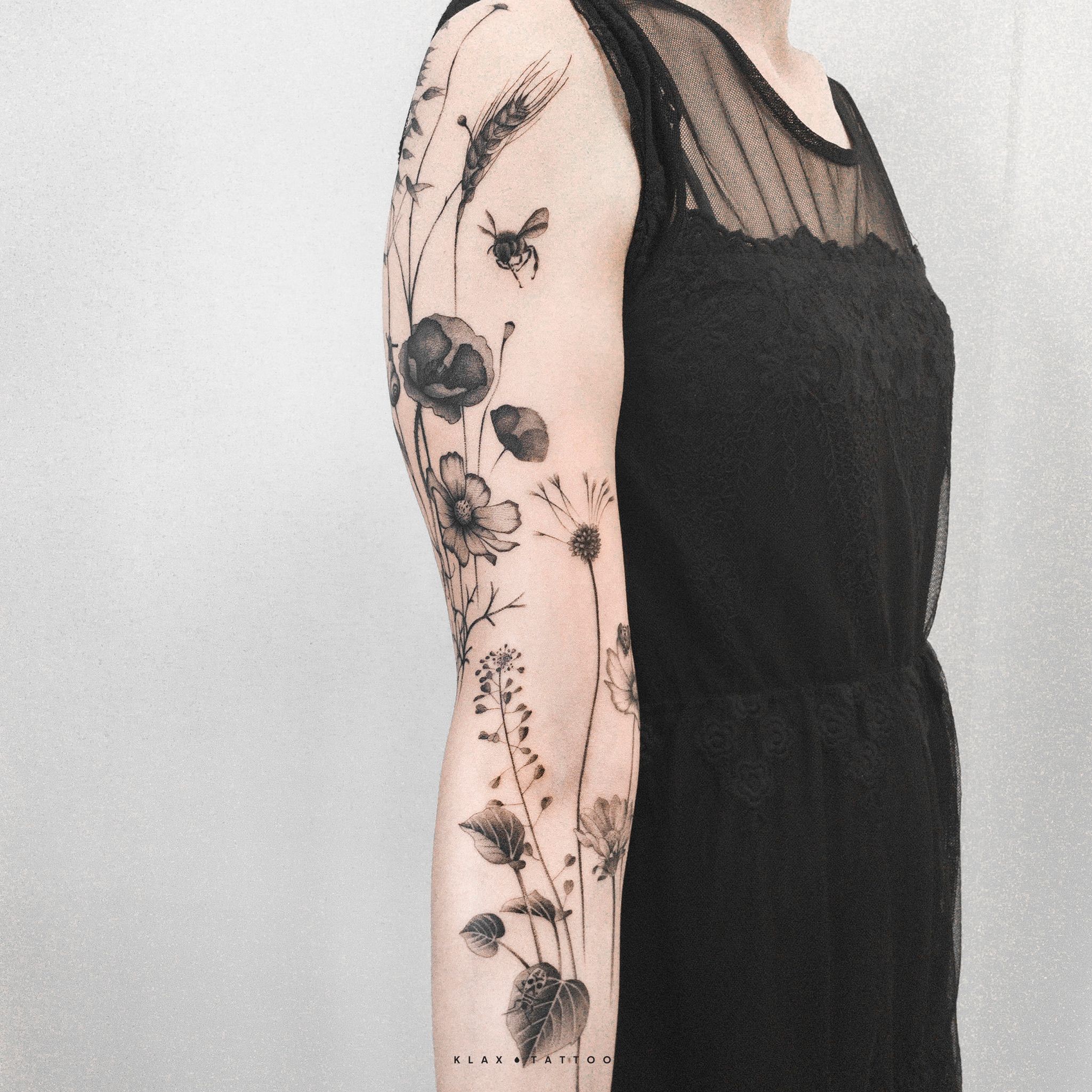 These gorgeous floral tattoos will turn your body into a garden in the best  way - HelloGigglesHelloGiggles