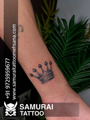 king crown tattoo design