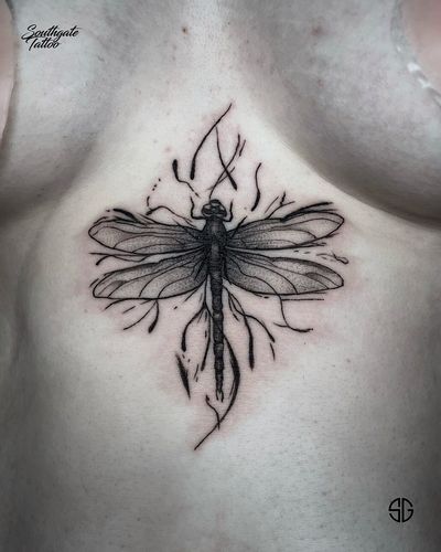• Dragonfly • sketchy sternum piece by our resident @nsmactattoos Books/info in our Bio: @southgatetattoo • • • #dragonfly #dragonflytattoo #sternumtattoo #sketchytattoo #sketchy #blackwork #northlondon #amazingink #bookedontattoodo #londontattoo #customtattoo #london #sg #sgtattoo #tattoos #tattooideas #southgate #skinart #londontattoostudio #southgateink #londonink #southgatetattoo #northlondontattoo #londontattooartist