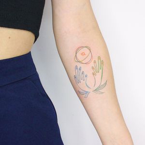 Beautiful illustrative forearm tattoo featuring a fine line hand pattern design by artist Tuğçe özbıyık.