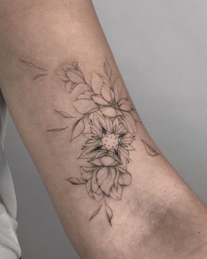 Elegant fine line design by Nika Shvets, featuring intricate patterns and a beautiful floral motif.
