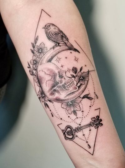 Geometric FineLine Tattoo #bird #skull #key #flower #moon #triangle #geometric #fineline #tattoo