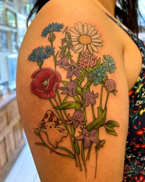 Floral Tattoo #floraltattoo #wildflowers #colourtattoo #femininetattoo #claudiafedorovici 