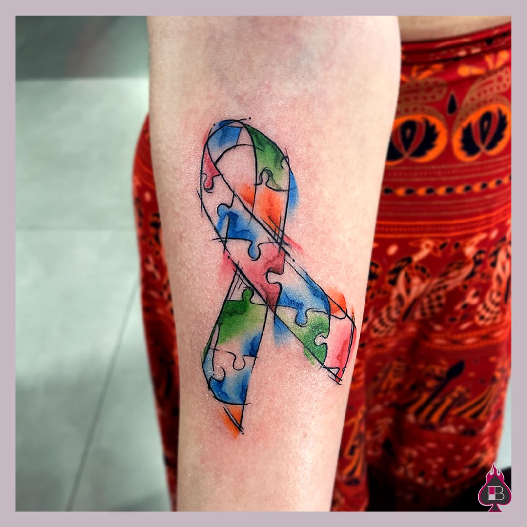 Kelly Clarkson's Puzzle Piece Tattoo & Autism Awareness - Kerry Magro