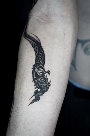 𝙄𝙂: 𝙣𝙖𝙩𝙚_𝙩𝙝𝙖𝙞𝙡𝙖𝙣𝙙 🌿 Blackwork Thai Naga tattoo by a tattooist in Chiang Mai, Thailand