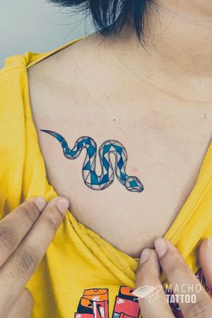 Small Snake Tattoo #snake #snaketattoo #tattooflash #tattooflashart #neotraditional #neotraditionaltattoo #machotattoos#BesttattoostudioinHyderabad#neotradtattz #tattoosnob #femaletattooartist #ladytattooers #snakesofinstagram